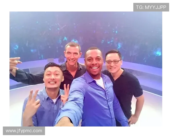 重庆篮球队的团队协作揭秘:巨星背后的默契与拼搏精神